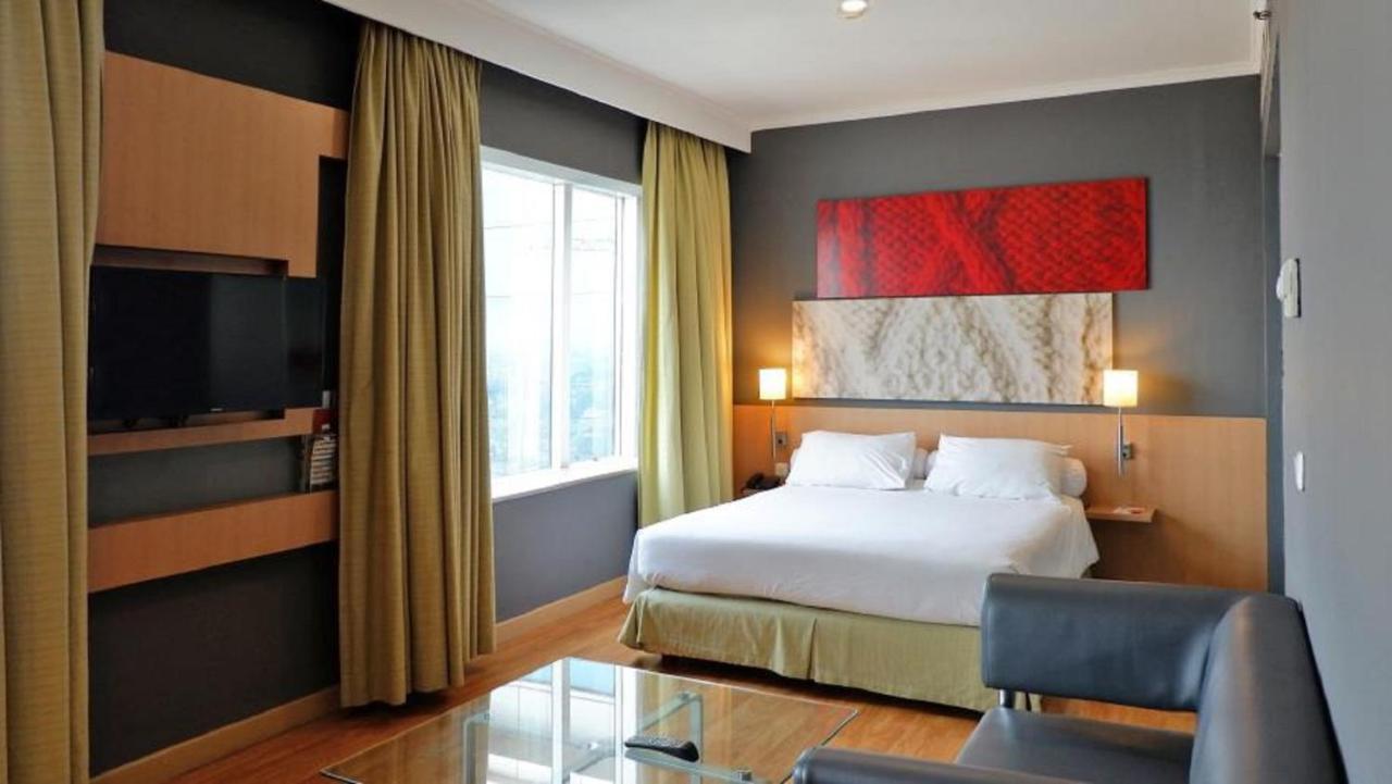 Hotel Kimaya Slipi Jakarta By Harris Jacarta Exterior foto