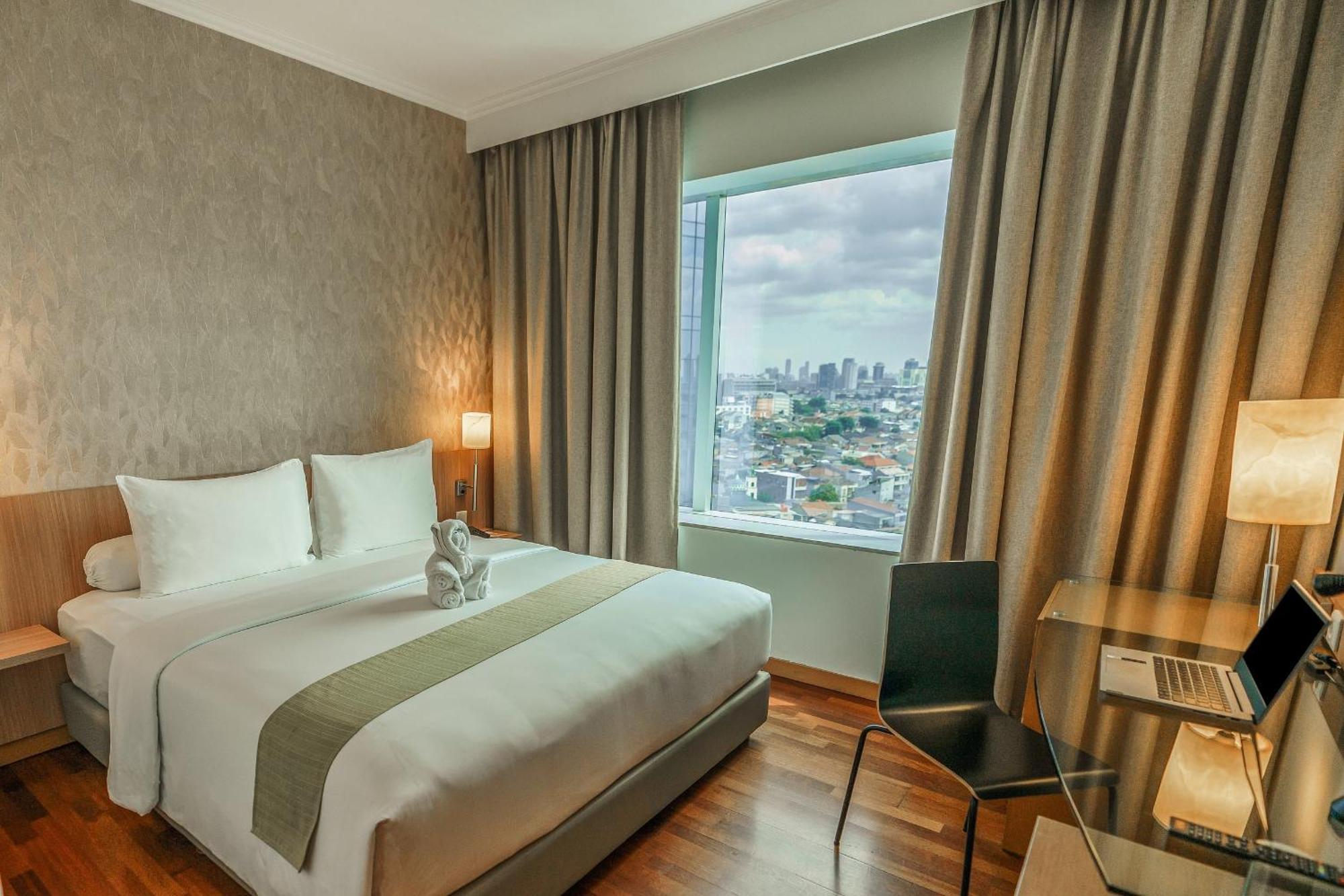 Hotel Kimaya Slipi Jakarta By Harris Jacarta Exterior foto