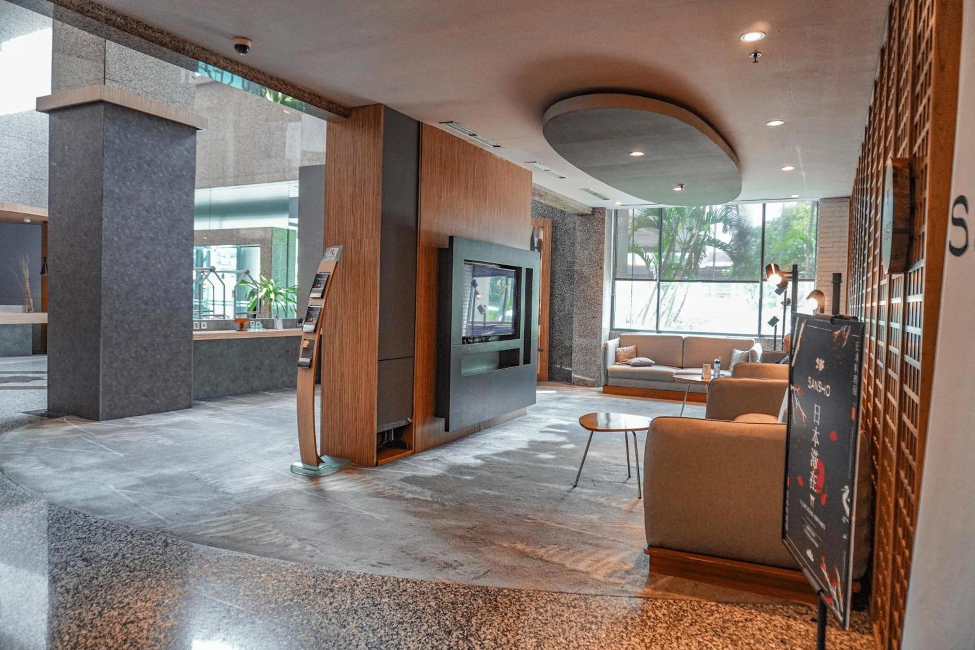 Hotel Kimaya Slipi Jakarta By Harris Jacarta Exterior foto